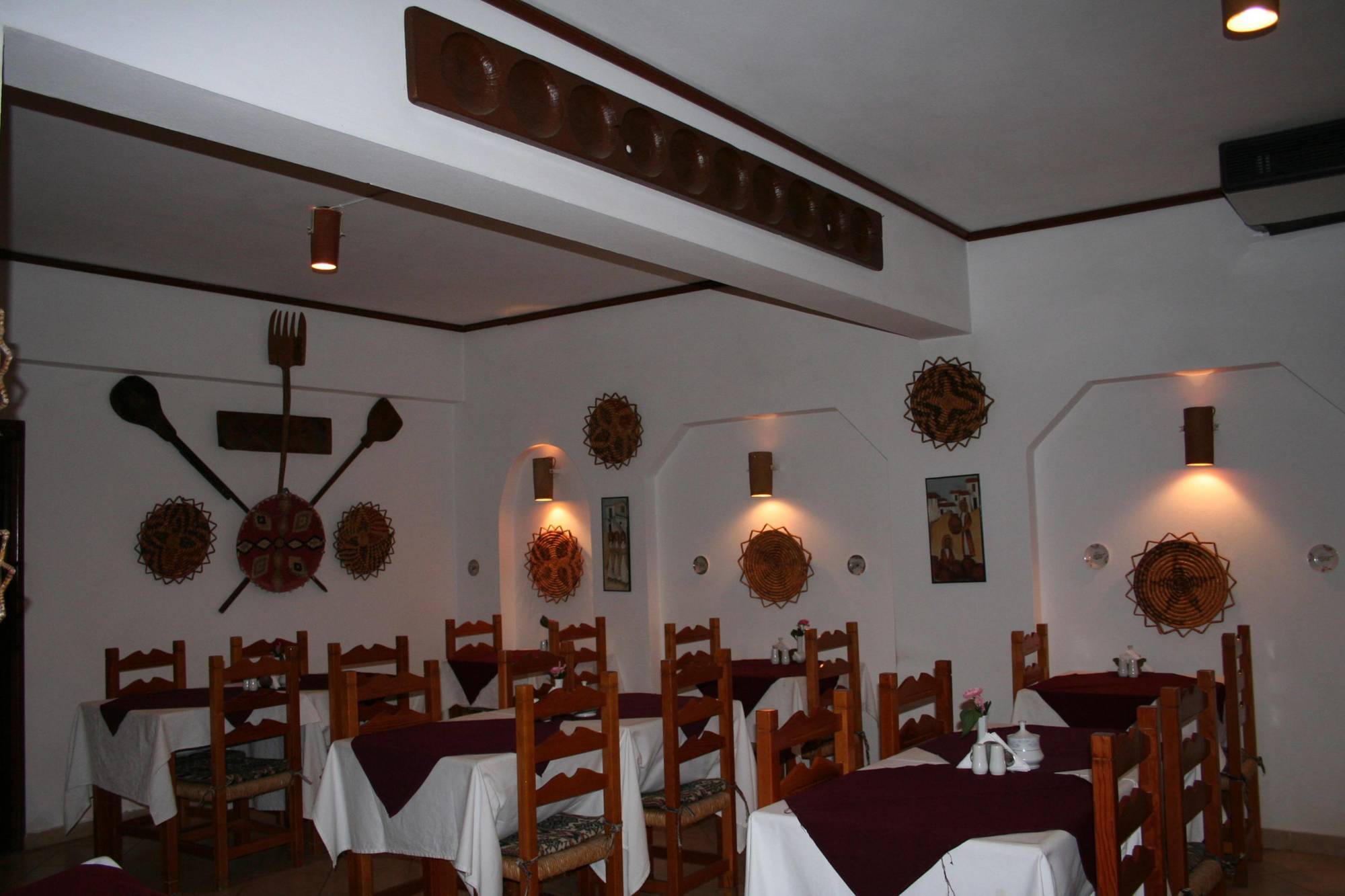 Topset Hotel Agios Georgios  Экстерьер фото